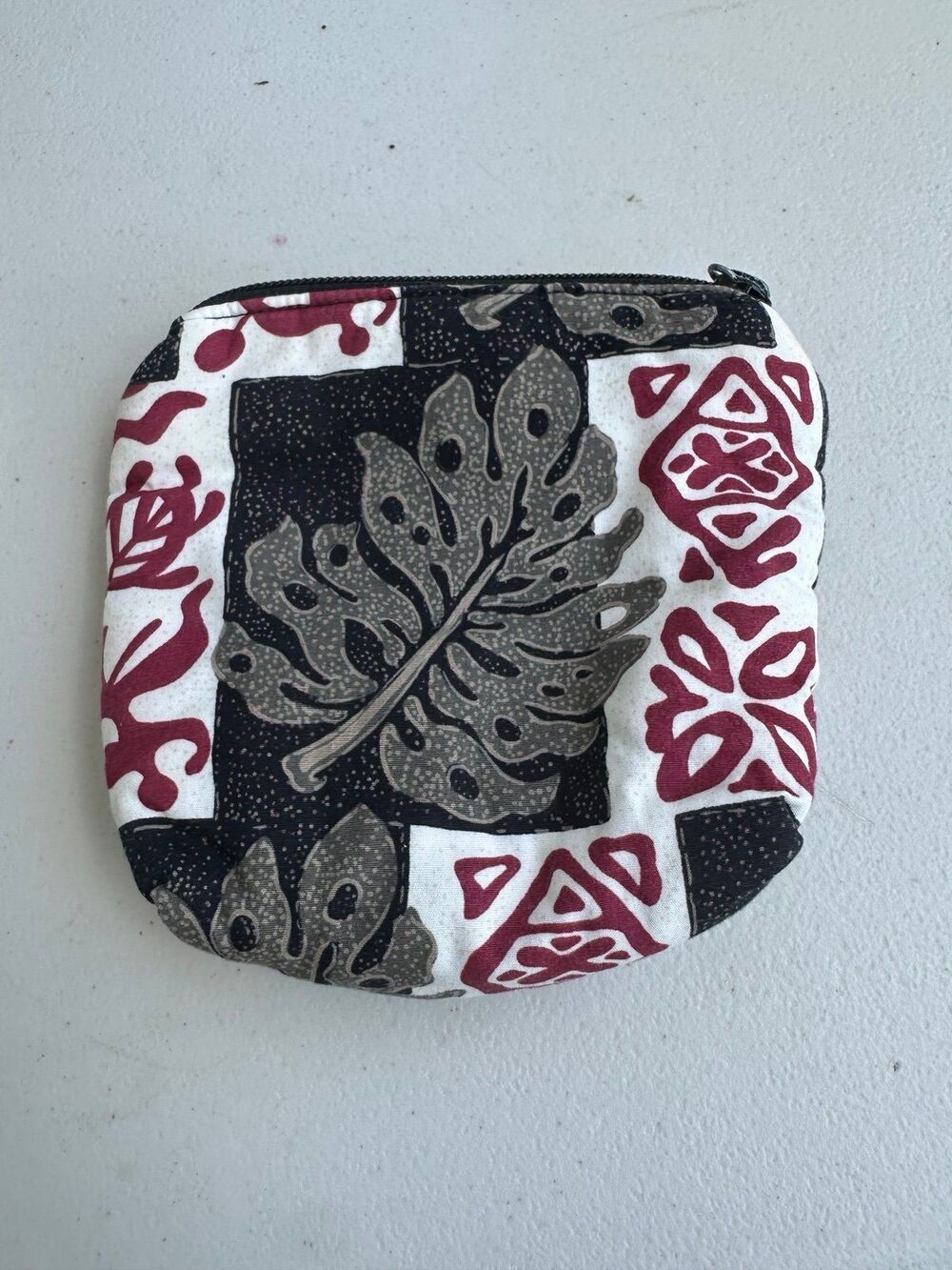Handmade Hawaiian Honu Monstera Zipper Closure Nylon Lined Cosmetic Pouch